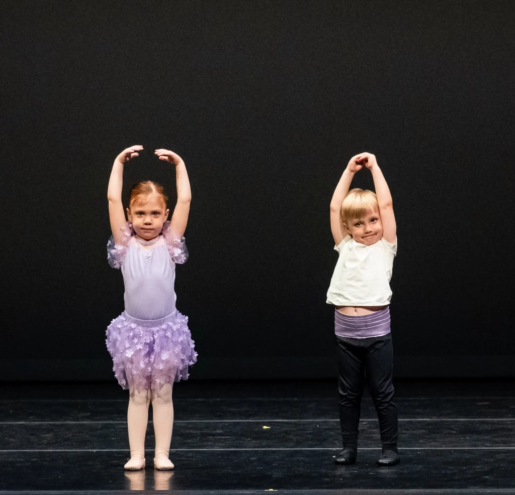 toapproveccdshowcaselittles25 000079